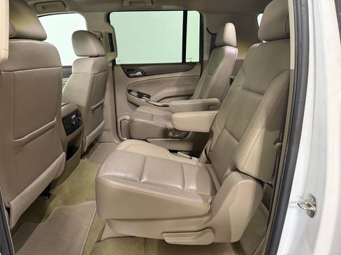 Used 2017 GMC Yukon XL SLT AWD/4WD image 17