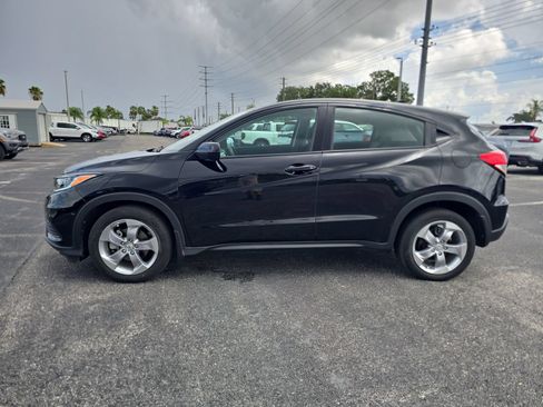 Used 2022 Honda HR-V LX image 6