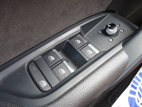 Used 2018 Audi SQ5 Prestige AWD/4WD image 23