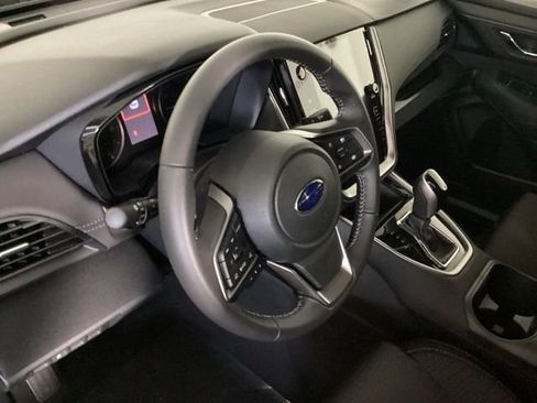 Used 2025 Subaru Outback Premium w/ Popular Package #1A AWD/4WD image 9
