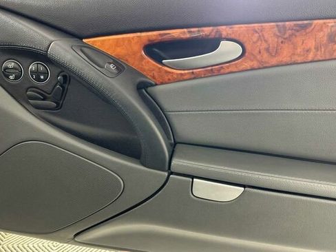 Used 2005 Mercedes-Benz SL 500 image 18