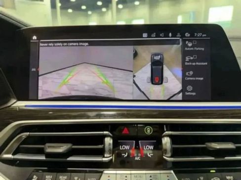 Used 2019 BMW X7 xDrive50i w/ Dynamic Handling Package image 21