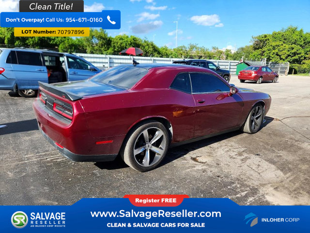 Used 2018 Dodge Challenger R/T RWD image 4