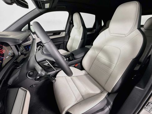 New 2026 Porsche Cayenne S AWD/4WD image 5