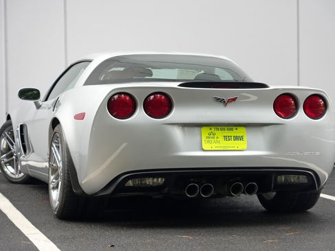 Used 2009 Chevrolet Corvette Z06 RWD image 6
