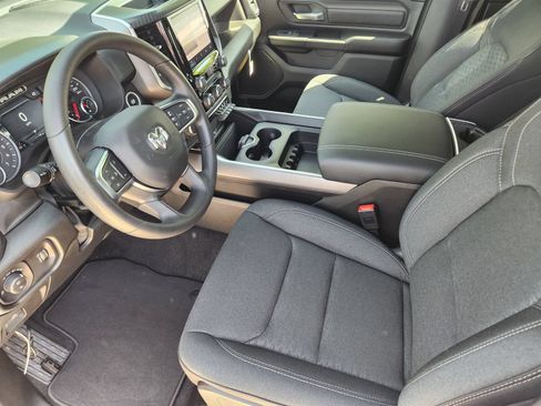 New 2026 RAM 1500 Express AWD/4WD image 13