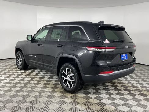 New 2025 Jeep Grand Cherokee Limited w/ Luxury Tech Group II AWD/4WD image 5