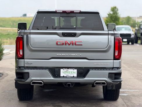 Used 2023 GMC Sierra 1500 Denali w/ Denali Reserve Package AWD/4WD image 8
