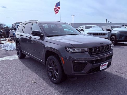 New 2026 Jeep Grand Cherokee L Limited AWD/4WD image 2