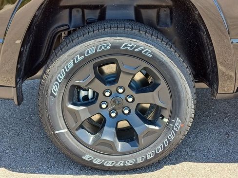 New 2026 RAM 1500 Big Horn AWD/4WD image 5