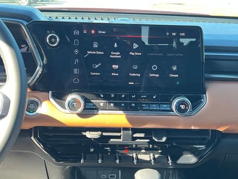 Used 2024 GMC Canyon AT4 w/ Technology Package image 23