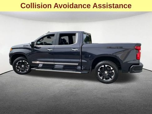 Certified 2022 Chevrolet Silverado 1500 High Country w/ LPO, Dark Essentials Package image 9