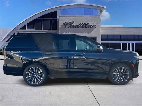 Used 2021 Cadillac Escalade Sport w/ Driver Assist Tech Package image 4