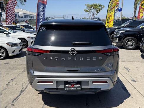 Used 2022 Nissan Pathfinder SL FWD image 12