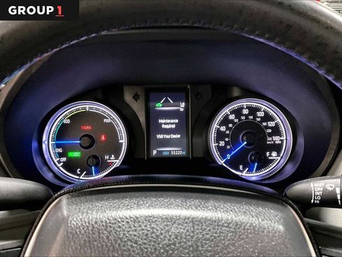 Certified 2021 Toyota Venza LE image 25