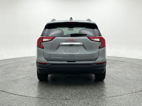 Used 2024 GMC Terrain SLT AWD/4WD image 7
