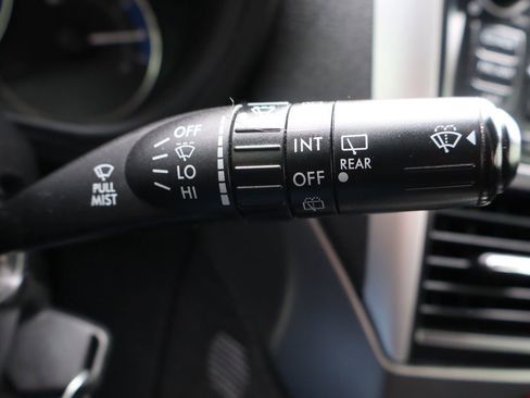 Used 2012 Subaru Forester 2.5X Premium w/ All-Weather Pkg AWD/4WD image 33