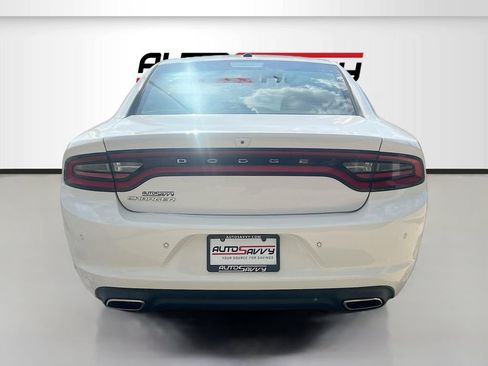 Used 2021 Dodge Charger SXT w/ Leather Interior Group RWD image 6