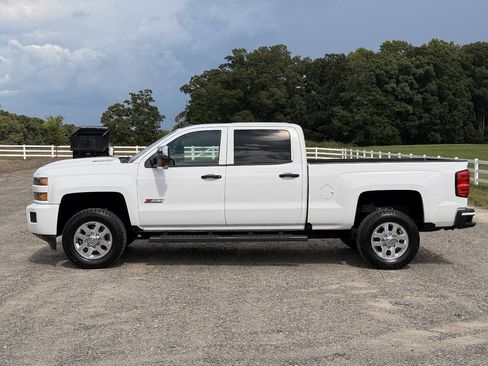 Used 2017 Chevrolet Silverado 2500 LTZ w/ Duramax Plus Package AWD/4WD image 7