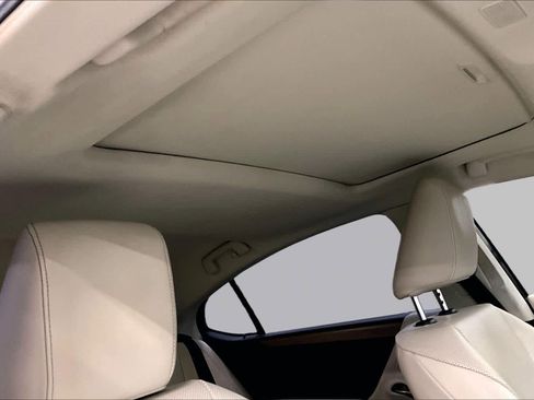 Used 2023 Lexus ES 300h w/ Premium Package FWD image 13