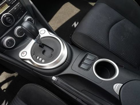 Used 2009 Nissan 370Z Coupe RWD image 34