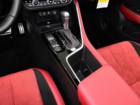 Certified 2025 Acura ADX A-Spec image 20