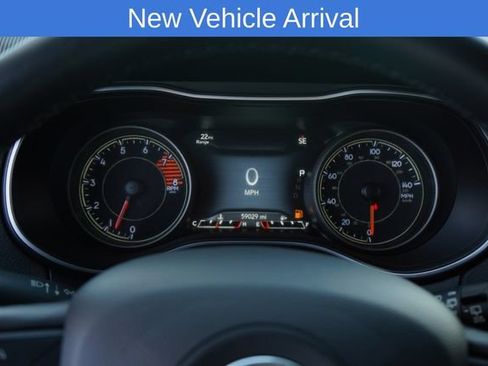 Used 2019 Jeep Cherokee Trailhawk AWD/4WD image 21