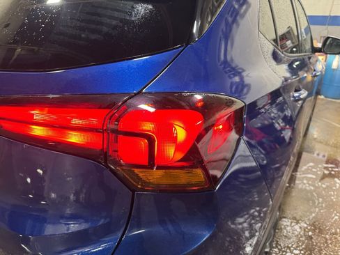 Used 2022 Buick Encore GX Select image 16