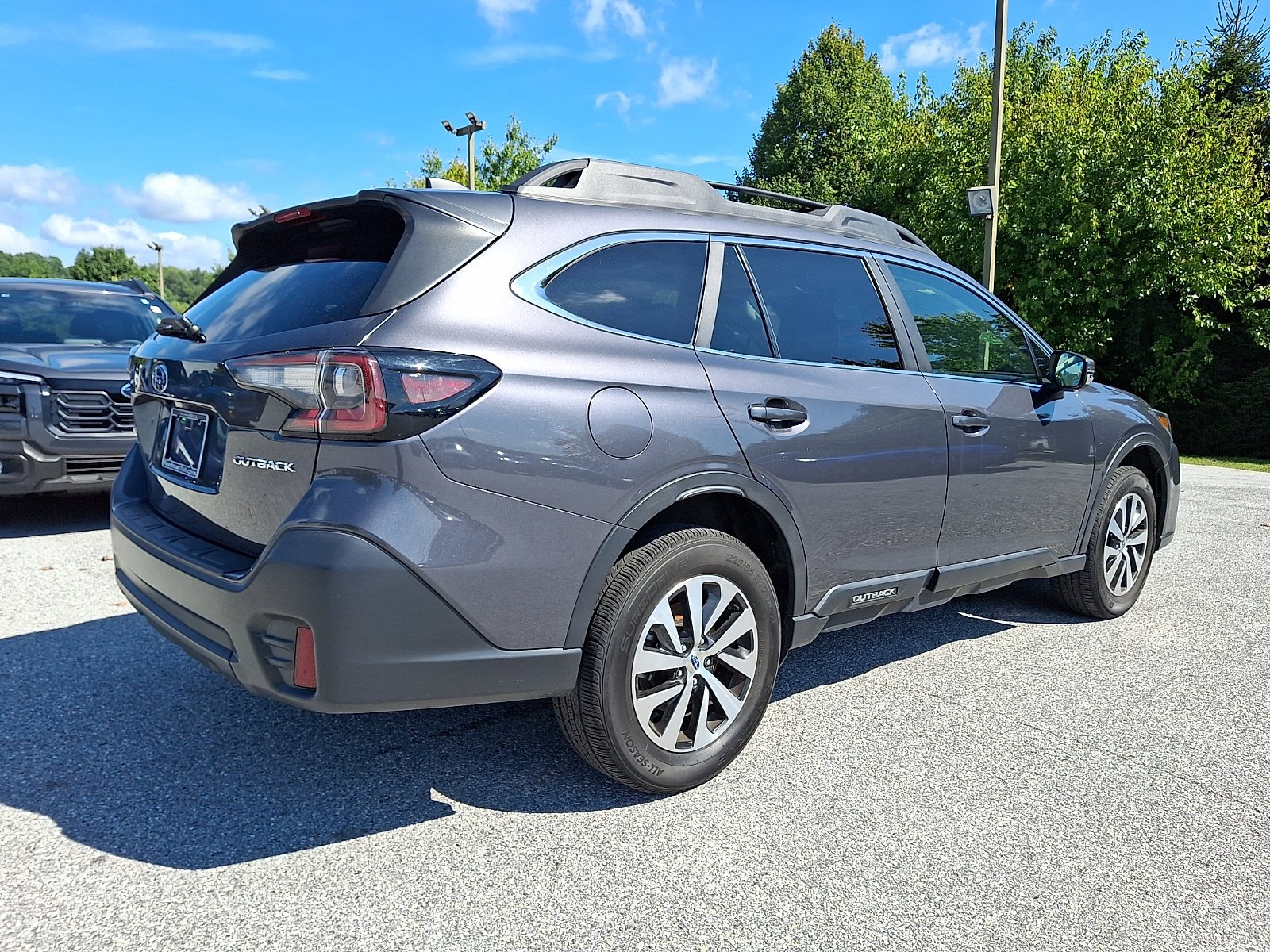 Used 2020 Subaru Outback Premium w/ Popular Package #1 AWD/4WD image 6