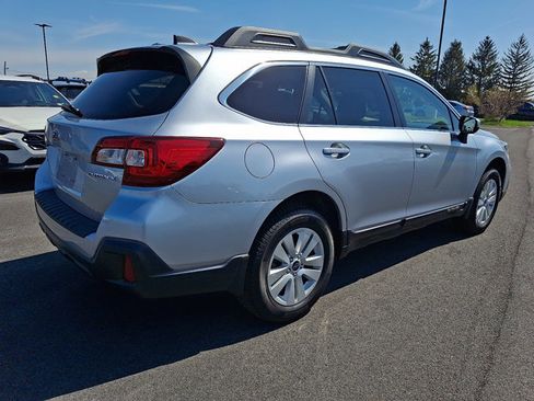 Used 2019 Subaru Outback 2.5i Premium w/ Popular Package #2 AWD/4WD image 7