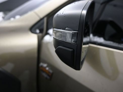 Used 2025 Subaru Outback Wilderness w/ Wilderness Package image 52