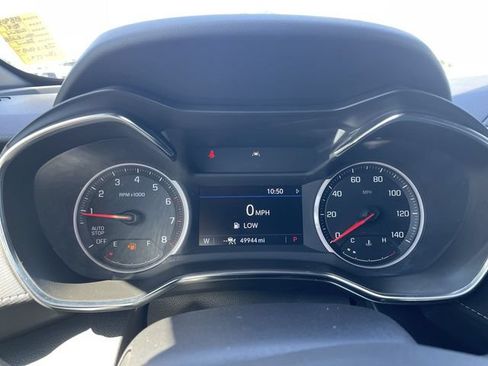 Used 2021 Chevrolet TrailBlazer ACTIV w/ Technology Package FWD image 11