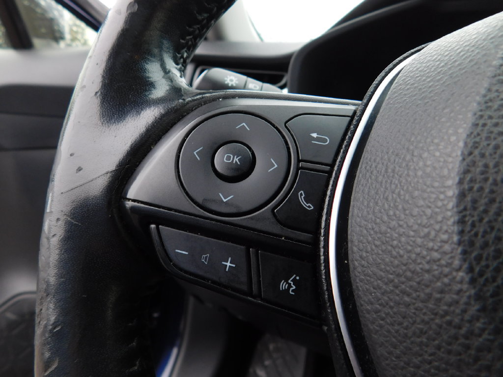 Used 2019 Toyota RAV4 XLE Premium w/ Cold Weather Package AWD/4WD image 27