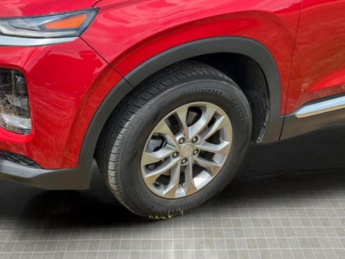 Used 2019 Hyundai Santa Fe SE FWD image 4