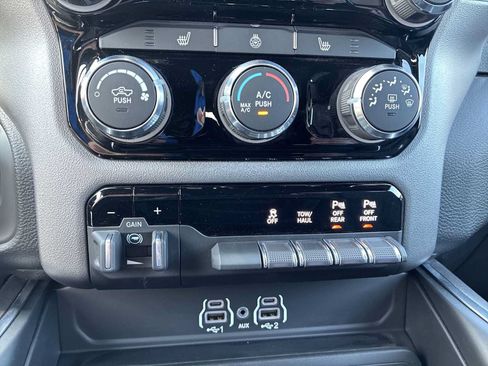 New 2026 RAM 2500 Big Horn AWD/4WD image 16