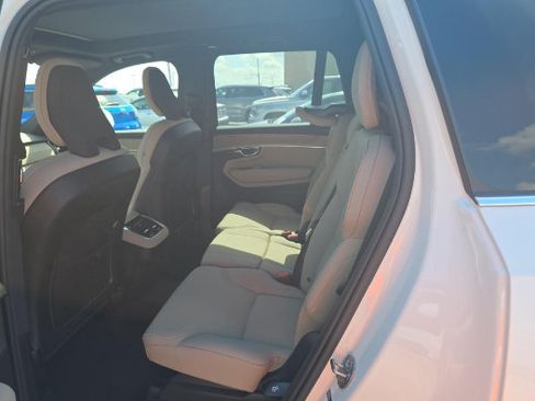 Used 2026 Volvo XC90 B6 Plus AWD/4WD image 7