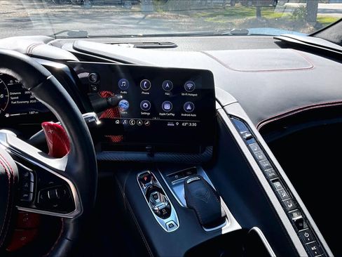 Used 2020 Chevrolet Corvette Stingray Premium Cpe w/ 3LT Preferred Equipment Group image 8