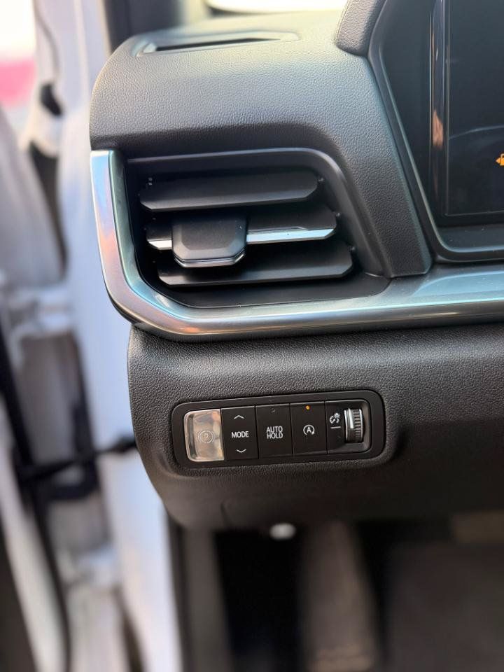 Used 2026 GMC Terrain Elevation w/ Elevation Premium Package FWD image 25