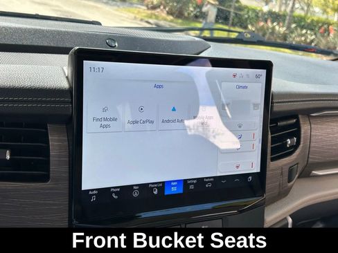 Used 2022 Ford Expedition Limited image 24