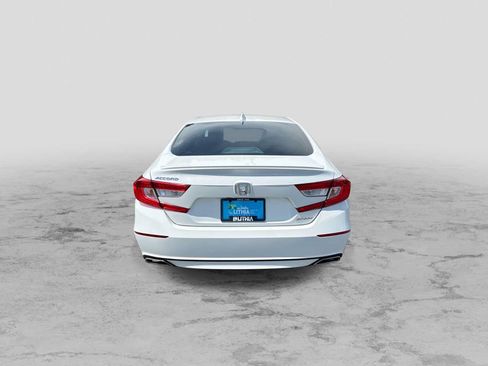 Used 2018 Honda Accord Sport image 7
