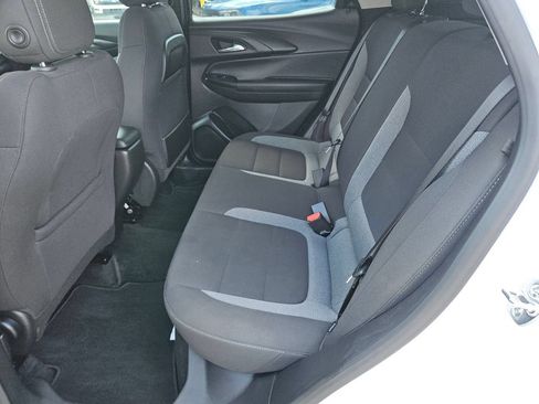 Used 2025 Chevrolet TrailBlazer LT AWD/4WD image 27