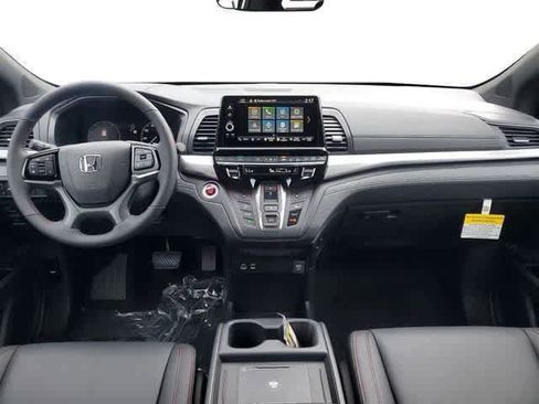 Used 2026 Honda Odyssey Sport-L image 12