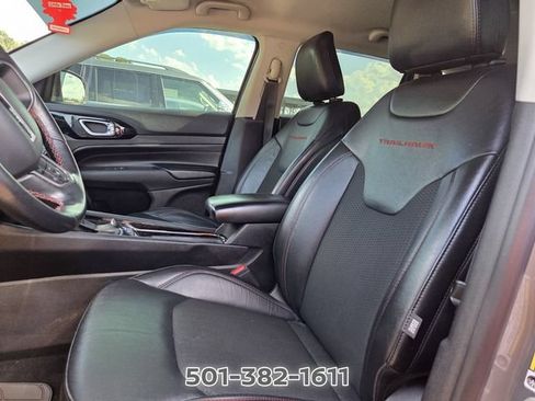Used 2022 Jeep Compass Trailhawk w/ Trailhawk Convenience Group AWD/4WD image 9