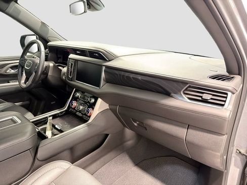 Certified 2022 GMC Yukon XL Denali AWD/4WD image 28