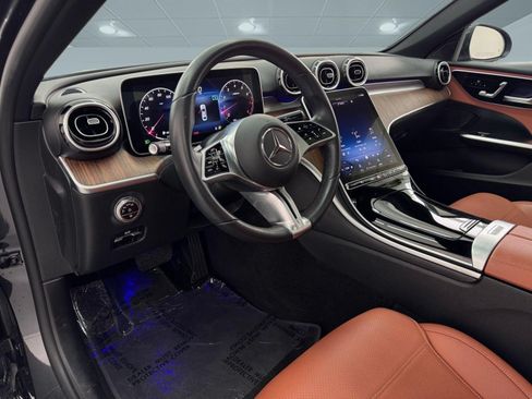 Used 2023 Mercedes-Benz C 300 Sedan image 4