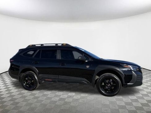 Used 2022 Subaru Outback Wilderness image 7