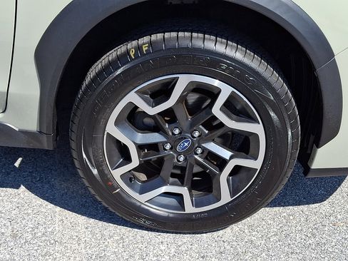 Used 2017 Subaru Crosstrek 2.0i Premium image 8