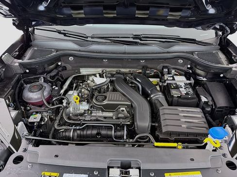 New 2026 Volkswagen Taos SE FWD image 29
