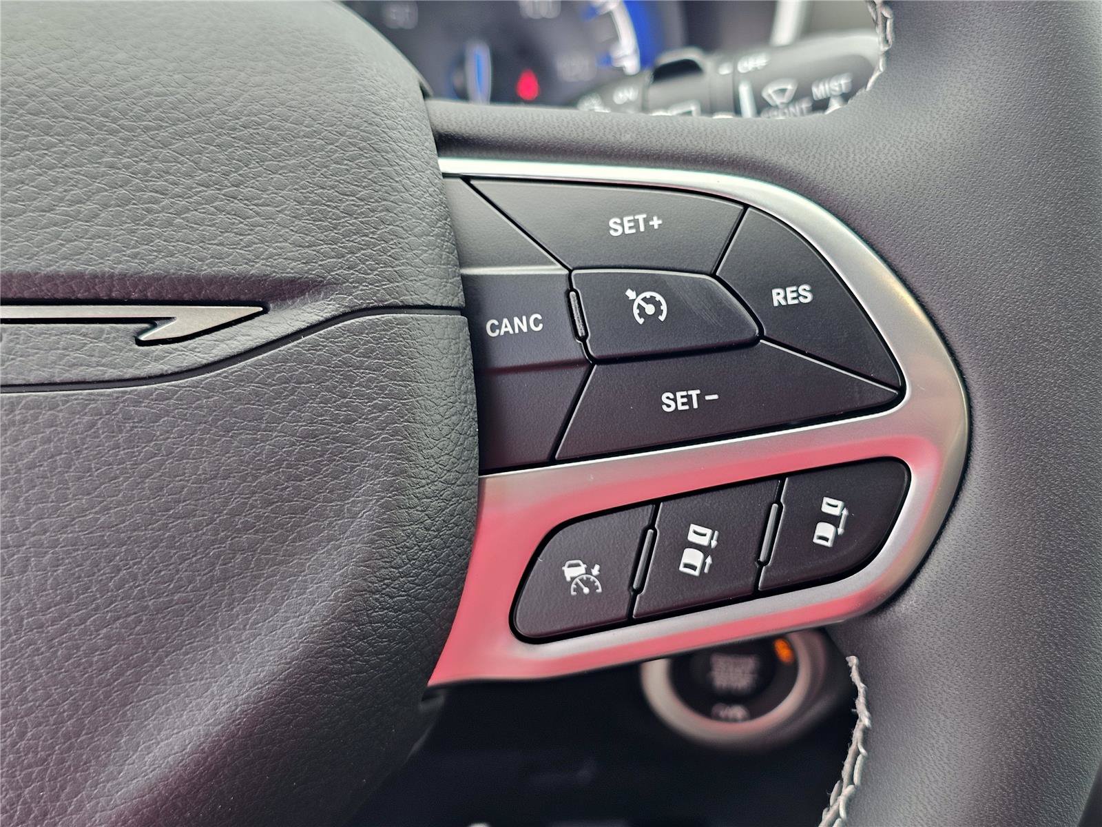 New 2027 Chrysler Pacifica Select FWD image 21