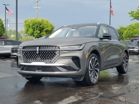 New 2026 Lincoln Nautilus Black Label AWD/4WD image 2